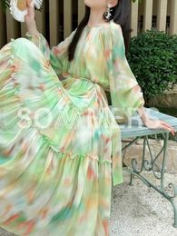 Franse chiffon gefragmenteerde bloemenjurk 2024 lente en herfst nieuwe dames zachte stijl losse en afslanke vakantie grote swing lange jurk 230508