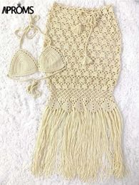 Robe deux pièces Aproms Solide Coton Fait Main Crochet 2 Ensemble Dres Summer Beach Bikini Coverup Casual Halter Crop Top et Maxi Jupes 230331