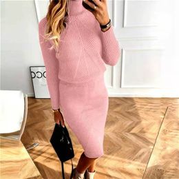 Zweiteiliges Kleid Herbst und Winter gestrickte Kleidung hoher Kragen Pullover Pullover schlanker kurzer Rock zweiteiliges einfarbiges Pullover-Pullover-Set 221123