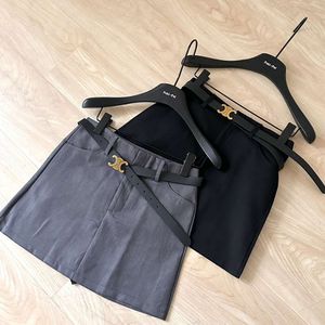 Tweedelige kleding C24 lente/zomer nieuwe mode riem decoratie temperament pendelende stijl slanke korte rok