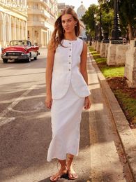 Robe de deux pièces Clacive été mince coton blanc ensemble femmes tenue 2023 élégant hauts sans manche avec taille haute jupes longues ensembles femme 230823