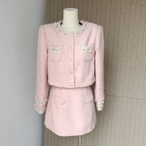 Tweedelige jurk delicaat meisje roze pak zwaar werk kralen kant weinig geur jas dames herfst kantoor dame vrouwelijk