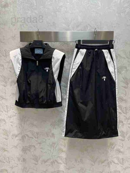 Deux pièces robe Designer 2023 été femmes survêtements sportsuit col montant veste sans manches taille élastique hanche jupe imprimer sport survêtement hoodies costume 11