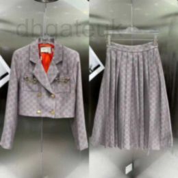 Robe de deux pièces Designer 23SS Winter Femmes Pie Classic G Jacquard Veste de costume courte à manches longues avec jupe de presse Set Tops Jupes CX59