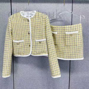 Robe deux pièces de marque de styliste, nouveau Style de célébrité, tissage à carreaux jaune et gris, ensemble manteau à la mode pour femmes, FAB6, automne 2023