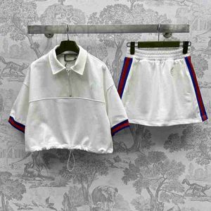 Deux pièces de robe créatrice du début de la goréen débutant coréen minimaliste Polo Polon Pullor à manches courtes à manches décontractées semi-jupe LTF7