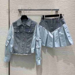 Tweedeksels Designer Early Spring New Age Reduceren Western Style Denim Splitte Short Coat+High Taille Geplooide Short Skirt Mashion Set YKEA
