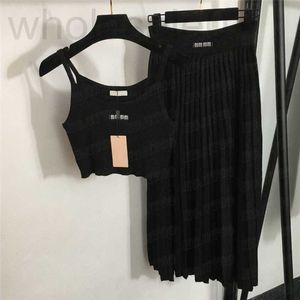 Tweedelige jurk ontwerper sexy gebreid vest geplooid voor vrouwen ontwerper brief tank top hoge taille mode kleding p51w