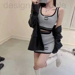 Deux pièces robe designer femmes deux pièces robe courte femmes ensembles sexy gilet concepteur pour luxe sans manches femme chandails tricot pull femme