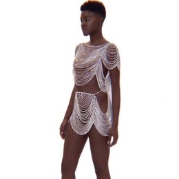 Deux pièces robe luxe mode Bikini corps chaîne 2 ensemble diamants brillants évider gland Crop débardeur paillettes cristal jupe 230520