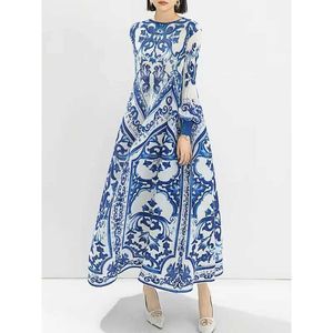 Tweede stuk jurk Miyake geplooide hoogwaardige vintage Pearl-print lange mouwen lange mouwen hoge nek bloemknop jurk elegante bal dames kleding Q240511