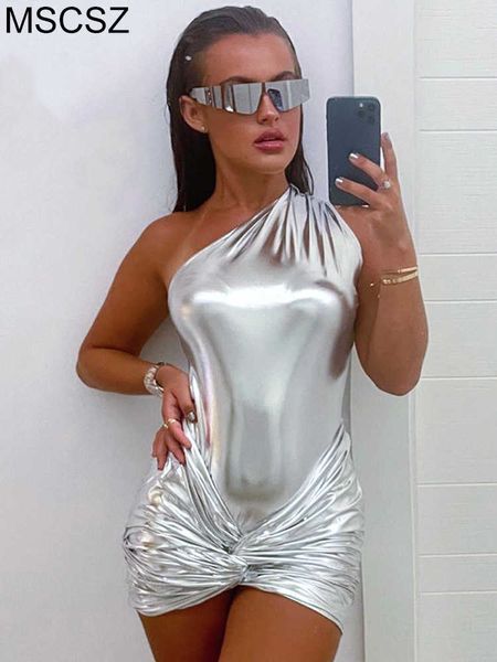 Robe Deux Pièces Argent Métallique Robe Ensembles Femmes Y2K Deux Pièces Ensemble Night Club Rave Outfit Été Body Top Et Mini Jupe Ensemble Co ord Ensemble J230506