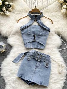 Tweedelige jurk singreiny strtwear sexy denim pakken 2023 rits halter mini top+riem slanke korte rok mode dames vintage twee stuks pakken y240508