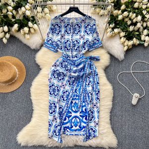 Vrouwen casual jurken zomer runway blauw en witte porselein jurk dames o-hals korte mouw knoppen bloem print winkels strand mini vestidos 2024