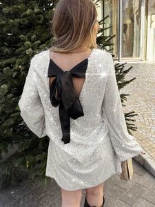 Tweede stuk jurk goeibele tee boog backless pailletten mini vrouwelijke glitter lange mouw high mouw high street elegant feest looks mode kort Q240511