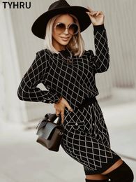 Robe deux pièces Tyhru Diamond Checkered Ski Robe Femmes Tricoté Piste Oneck Pull PullUltra Mince Bouton Ensemble de 2 231202