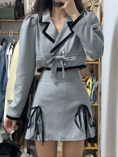 Vestido de dos piezas Traje UNXX Primavera Otoño 2023 Elegante Blazer de doble botonadura Falda cruzada a la cadera Mujer Negro Blanco Check Bow