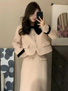 Two Piece Dress UNXX Ensemble deux pièces d'hiver de style français unique - Veste courte chaude et chic avec jupe asymétrique Tenue élégante Mode Femme