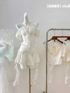 Robe de deux pièces Femmes Birthday Money Ballet Core Coquette Gyaru Tenues romantiques 2 Set Mori Girl Blouses + A-Line Mini Mini Ruffle Jirts Q240511