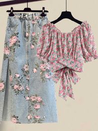 Tweede stuk jurk vrouwen zomer zoete roze print rokken twee stukken set Korean puff mouw verbanden bloemen top en zijkant split retro denim rokken sets p230517