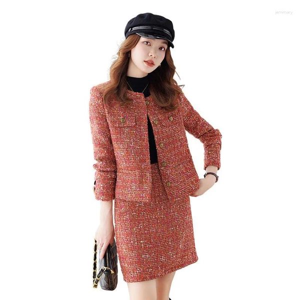 Robe de deux pièces Costumes de jupe pour femmes 2 ensembles de vêtements féminins manches complètes blazer court et mini jupes OL vêtements de banlieue pour le printemps automne