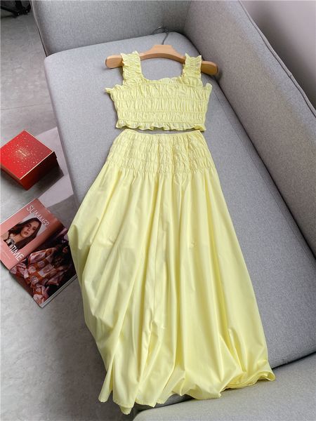 Robe à deux pièces Suscède plissée jaune jupe aliné