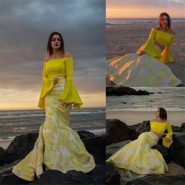 Deux pièces sirène robes de soirée bateau jaune manches longues robe de bal sans taille froncé satin imprimé balayage train robe de soirée sur mesure