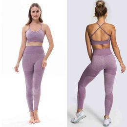 Deux pièces sans couture ensembles de gymnastique tenue de sport pour femme Yoga S ensemble survêtement haut court soutien-gorge Leggings Sportswear Conjunto De yoga J220706