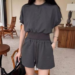 Set de dos piezas Diseñador de mujeres Awang Summer Nuevo 3D Cartas en relieve Camiseta Mujeres Shorts de cintura de elástica de la cintura corta alta