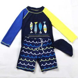 Twee-stuks jongens tweedelig zwempak Oude lange mouwen zonnebrandcrème Snelle drogende zwempak Childrens Cool Cartoon Beach Suit zwempak H240508