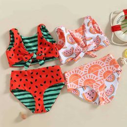 Tweedelige meisjes Swimwear Zomer Koreaanse kinderen Swimwear Watermeloen Kinders Swimwear 2 stuks Childrens Swimwearl240502