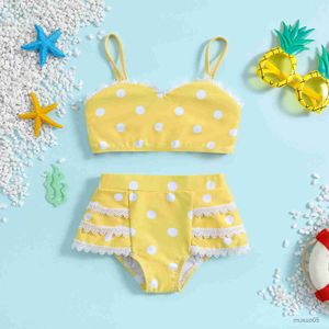 Deux-pièces nouvelles filles maillot de bain pièces maillots de bain pour enfants maillots de bain enfants fendus dentelle points imprimés Falbala Bikini ensemble maillot de bain