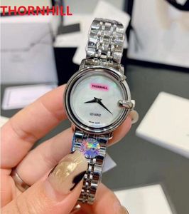 Twee Stiches Dames Klein horloge 24mm Volledige 904L roestvrij staal Quartz 5ATM Waterdichte Wholesale Women's Cadeaus Polshorloge