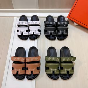 Deux pantoufles oncle Livraison gratuite avec boîte à chaussures d'été Nouvelle ligne de semelle épaisse Velcro noir avec des sandales de couple de plage brodées