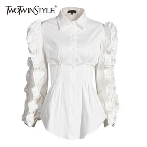 TWOTWINSTYLE Patchwork À Volants Chemise Noire Pour Femmes Revers À Manches Longues Taille Haute Tunique Blouse Décontractée Femme Mode Automne 210308