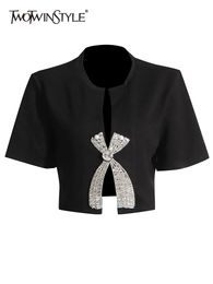 Twotwinstyle Solid Patchwork Diamonds Bowknot Split Slimming T-shirts pour les femmes Round Neck Sleeve Casual T-shirt Femme 240409