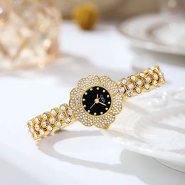 Ty_Womens simple lumière luxe haute mode fleur forme alliage bracelet petite exquise montre à quartz étanche montres montres cadeaux