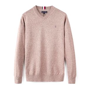 Pull de marque d'automne et d'hiver typique Pull à manches longues Couleur solide simple Broideed Tullover Casual Treever Casual Treatlover