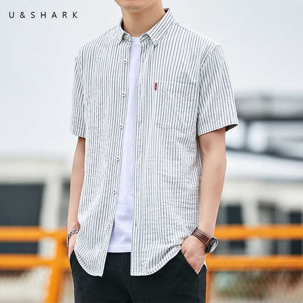 USHARK Camisa a rayas de manga corta de verano Blusa para hombres Ropa coreana 100% algodón Tela transpirable suave Camisa casual masculina 210603