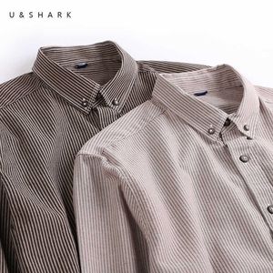 USHARK Chemise à rayures fines pour hommes 100% coton Vêtements Marron Chemises décontractées Coupe régulière Chemises formelles à manches longues Élégant Japon 210603