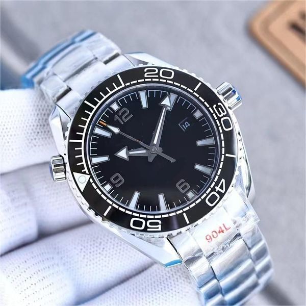 U1 Top AAA automatique mécanique montres de créateurs pour hommes Sea Master montre suisse à remontage automatique résistant à l'eau Ocean Diver mouvement de montres-bracelets en acier inoxydable