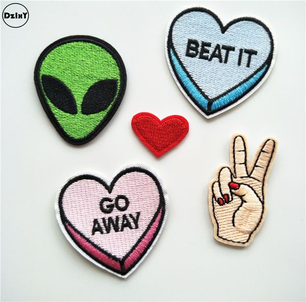 Ufo Alien Parches broderie fer sur patchs pour vêtements bricolage rayures vêtements coeur autocollants doigts Appliques4163182