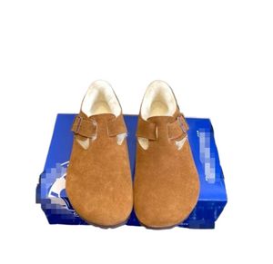 Ug9 luxe pantoufles de créateur chaussures baskets en cuir coureurs marque logo chaussures de sport femme palmiers lesarastore5 chaussures0003