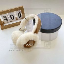 Uggg Ear Muff Sheepskin Fur Designer Uggslippers Earmuffs Metal Buckle veelzijdige hoogwaardige hulpprogramma wintermode oorwarmer voor vrouwen en mannen met logo 417