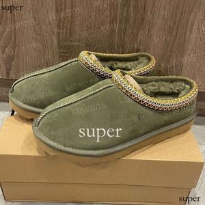 Uggliss Slippertasman zapatillas Tazz piel castaña Ugglys botas diapositivas piel de oveja clásico Ultra Mini Uggskid bota invierno mujeres hombres zapatos sin cordones ante superior Uggg 631