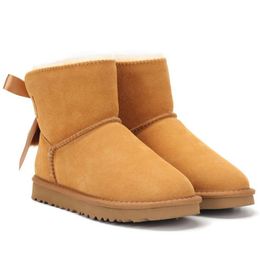 Uggsboot Tasman Ug Designer Bottines d'hiver élégantes Bottes de neige Plate-forme de fourrure Dames en peau de mouton Laine Chaussures chaudes basses Homme Femmes Bottines hautes Hommes Femmes Confortables