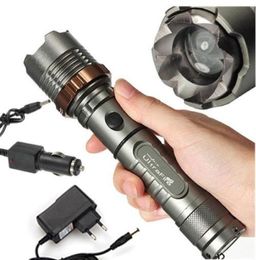 Torches Ultrafire 2000 Lumens Lampes de poche XM-L T6 LED Zoom Zoom Torche de lampe de poche avec chargeur AC / chargeur de voiture9202396