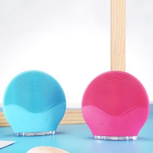 Brosse nettoyante électrique pour le visage en silicone ultrasonique avec silicones souples ultra hygiéniques Nettoyant pour le visage sonique Mini brosses de massage de lavage rechargeables