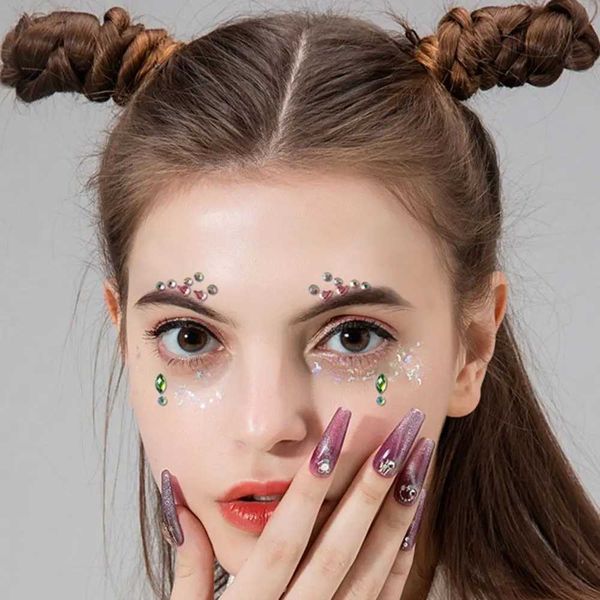 UM2W Tattoo Transfert 3D Sexy Face Tattoo Stickers Face Decoration Tattoos temporaire Tatouage Faux Tattoo Rignestones pour femme Face Face Jewels Tatoo 240427