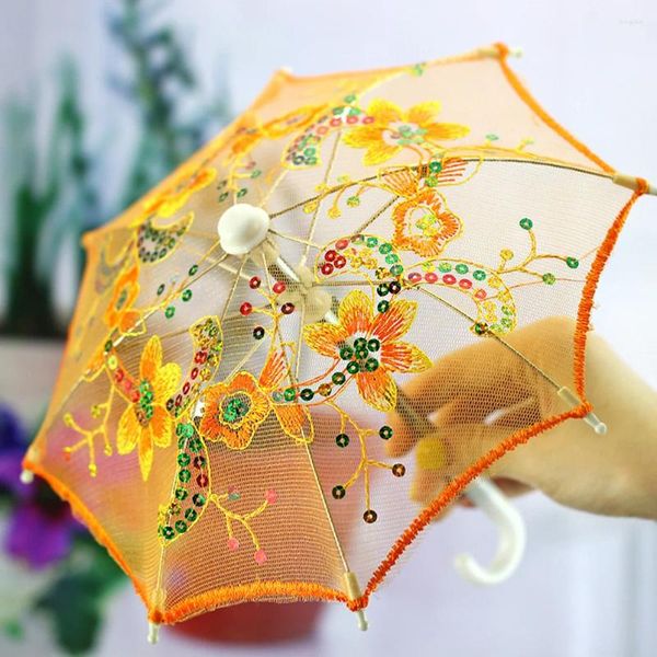 Parapluies 3pcs mini parapluie en dentelle pour les enfants jouent à une broderie de décoration de jouets (modèle aléatoire)